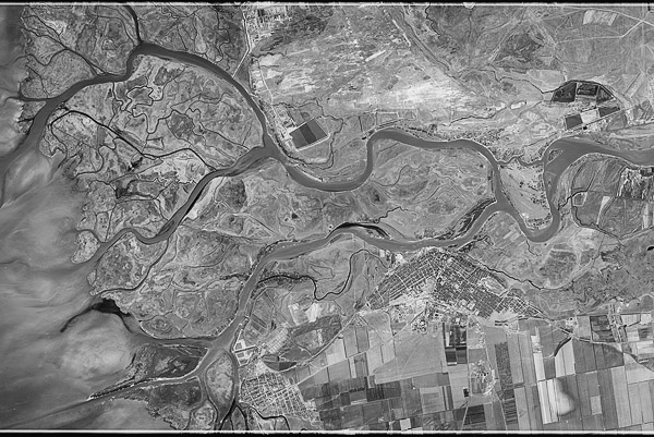 Спутниковая карта города Азова и устьев Дона 1973 года